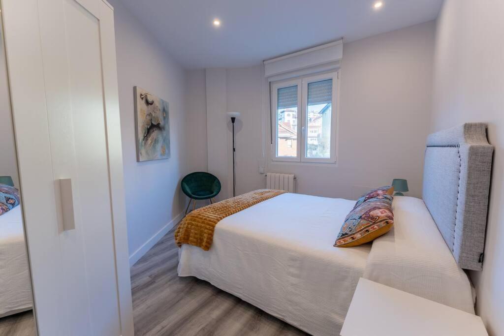 Valdecilla Center Apartment Santander Luaran gambar